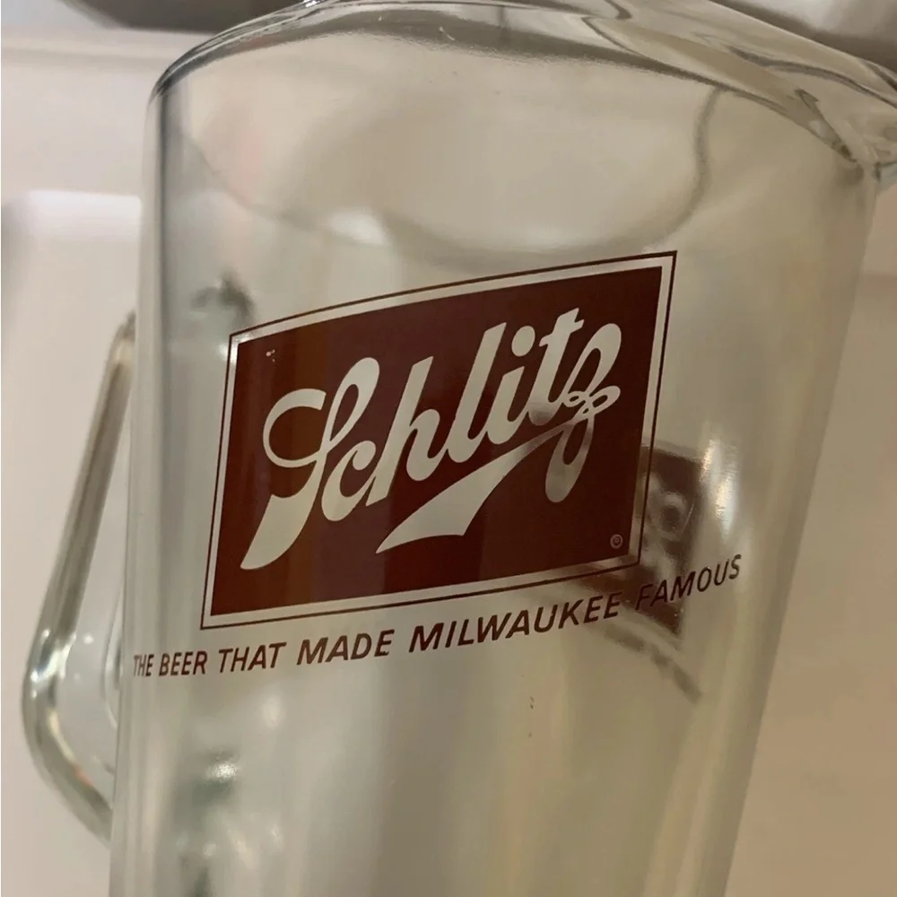 Vtg Schlitz Glass Beer Pitcher‎ - Clear the beer that made Milwaukee famous